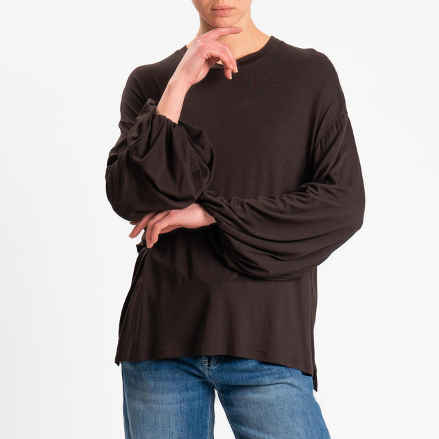 Tensione in-T-shirt in jersey di viscosa elasticizzata manica palloncino- moro