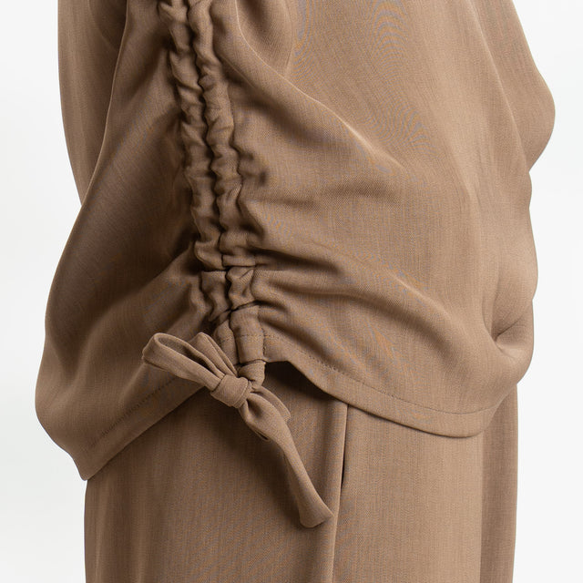 Tensione in-Blusa tessuto fluido con couilisse - tabacco