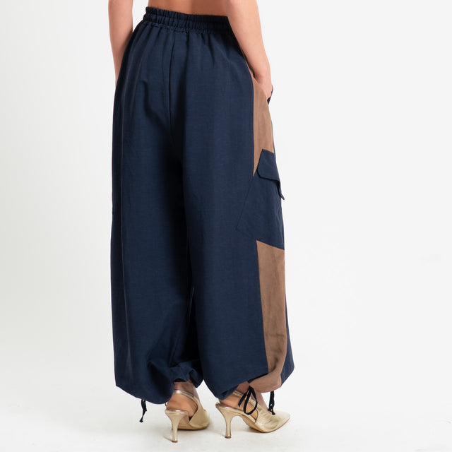 Tensione in-Pantalone cargo bicolore misto lino - blu/biscotto