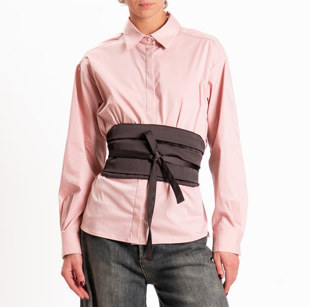 Tensione in-Camicia con cintura - rosa/moro