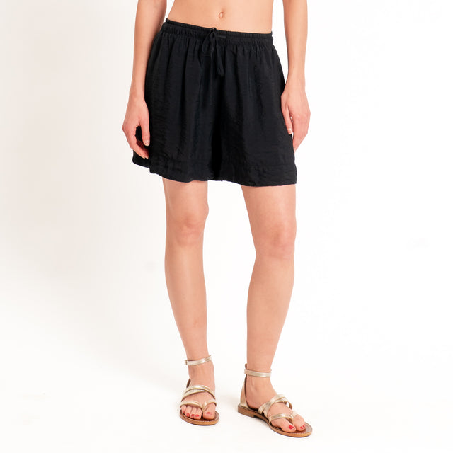 Tensione in-Shorts goffrato con coulisse - Nero