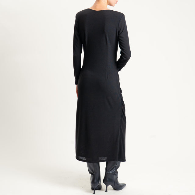Tensione in-Abito in maglina elasticizzata con drappeggio - nero