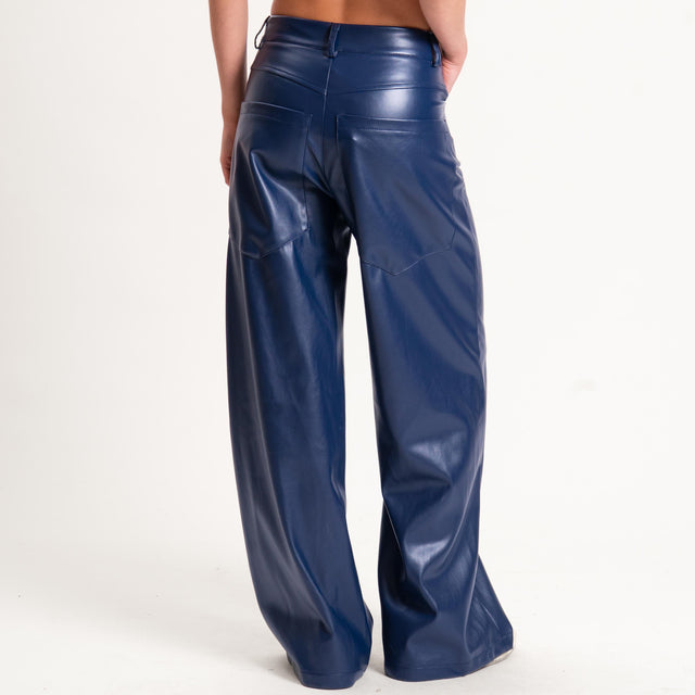 Tensione in-Pantalone GIUSI wide leg similpelle - blu