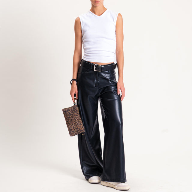 Tensione in-Pantalone GIUSI wide leg similpelle - nero