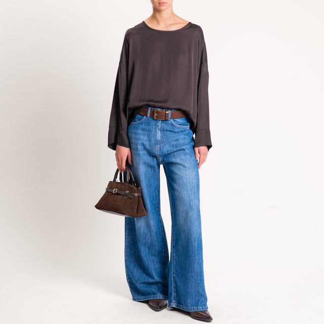 Tensione in-Blusa in satin - moka