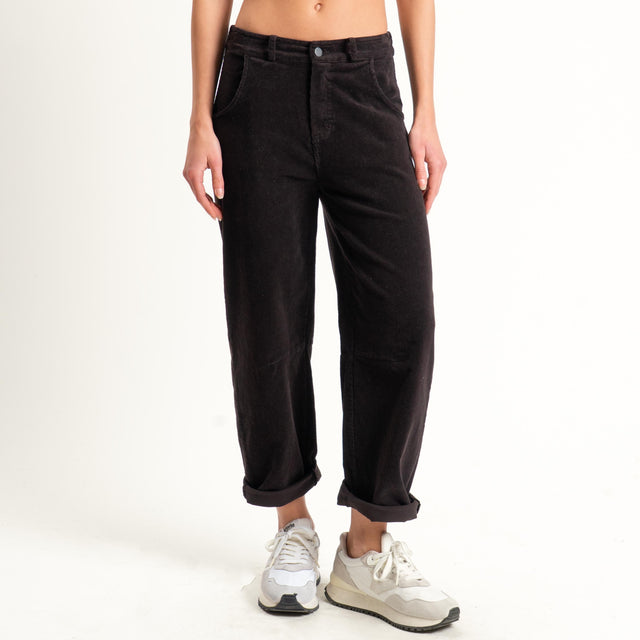 Tensione in-Pantalone velluto millerighe elastico - moro