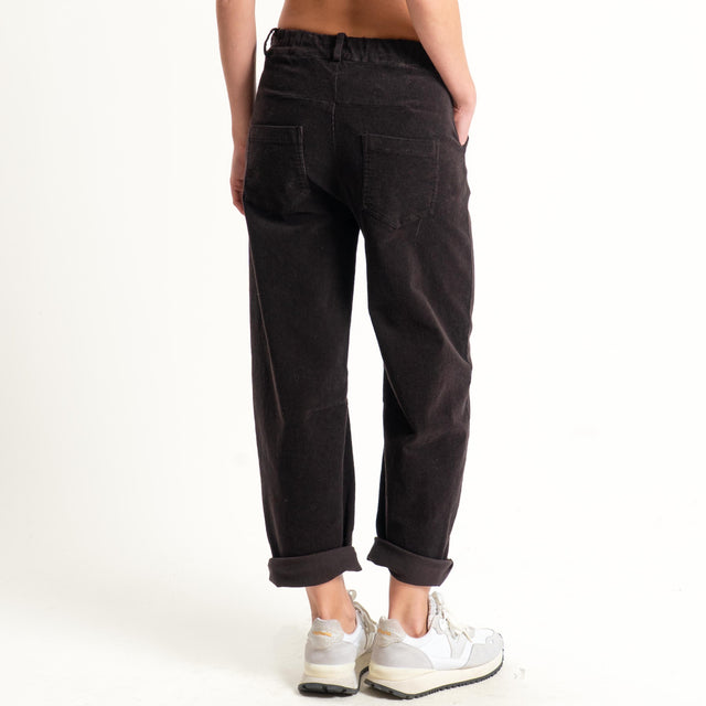 Tensione in-Pantalone velluto millerighe elastico - moro