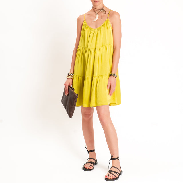 Tensione in-Abito satin con balze bretelle regolabili - lime