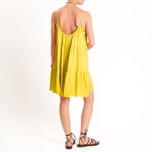 Tensione in-Abito satin con balze bretelle regolabili - lime