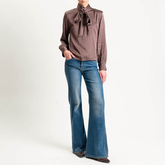 Tensione in-Blusa satin con spalline - moka