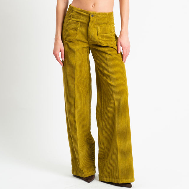 Tensione in-Pantalone velluto 500 righe tasche davanti - olio