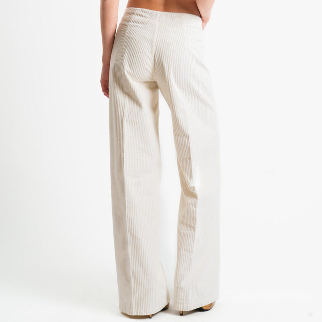 Tensione in-Pantalone velluto 500 righe tasche davanti - panna