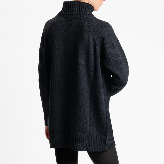 Tensione in-Maxi maglia collo alto misto lana - nero