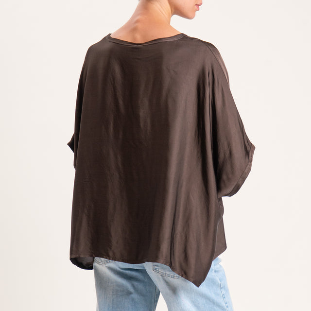 Tension in-Blusa de satén con mangas caídas - café