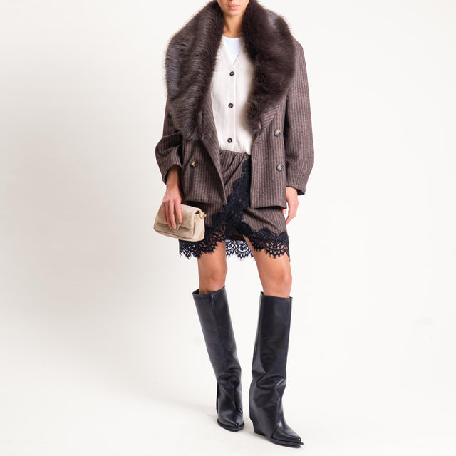 Tensione in- Minigonna tessuto spigato con pizzo - moro/beige