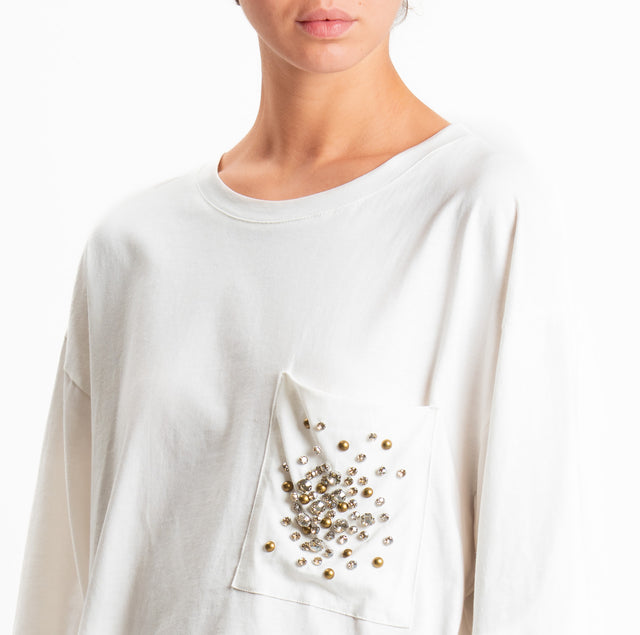 Tensione in-T-shirt taschino con applicazione cabochon - panna