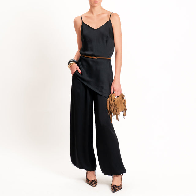 Tensione in-Pantalone balloon in satin elastico in vita - nero