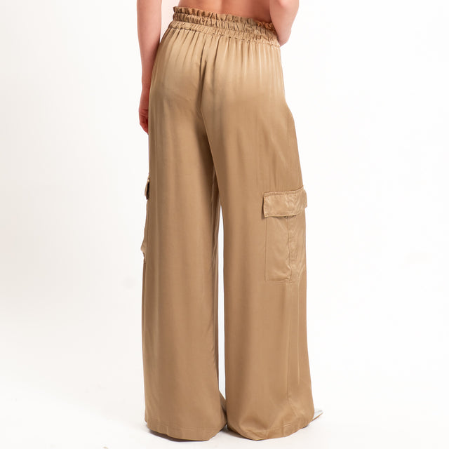 Tensione in-Pantalone cargo satin elastico in vita - desert