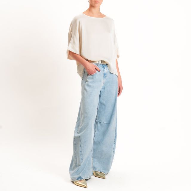 Tensione in-Blusa satin bottoni dietro - burro