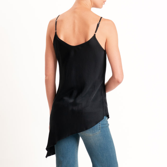 Tensione in-Top asimmetrico in satin - nero