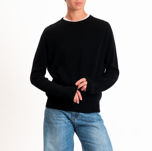 Tensione in-Maglia girocollo 100% LANA SOFT - nero