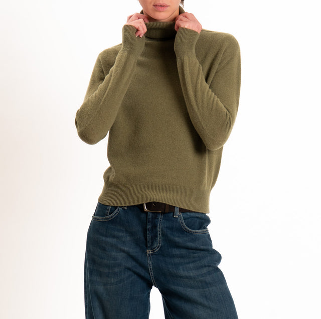 Tensione in-Maglia 100% LANA SOFT collo alto - militare