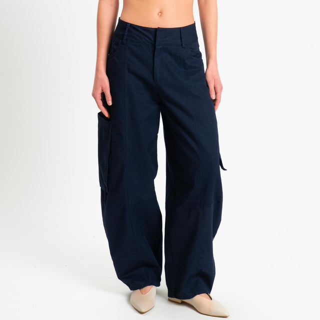 Tensione in-Pantalone cargo barrel fit - blu