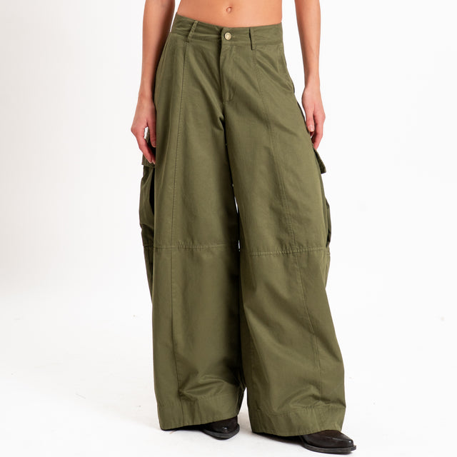 Tensione in-Pantalone cargo wide leg fit - militare