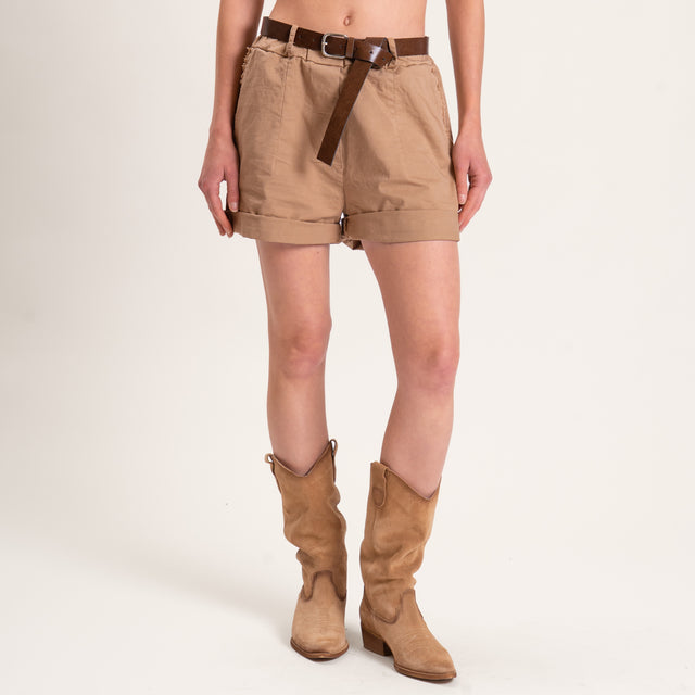Tensione in-Shorts tasche sfrangiate con elastico - avena