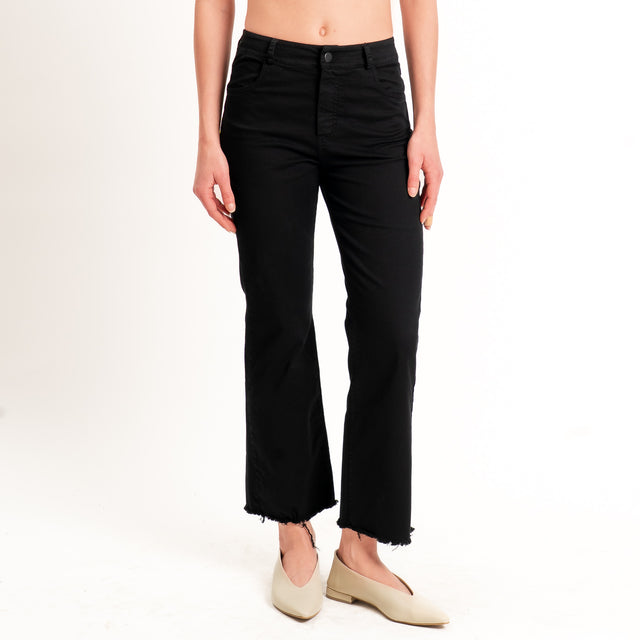 Tensione in-Pantalone bootcut orlo sfrangiato cotone elasticizzato - nero