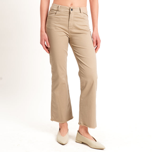 Tensione in-Pantalone bootcut orlo sfrangiato cotone elasticizzato - sabbia