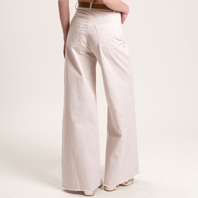 Tensione in-Pantalone sfrangiato con cintura - sabbia chiaro