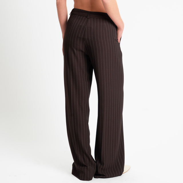 Tensione in-Pantalone wide leg gessato tessuto fluido - moro