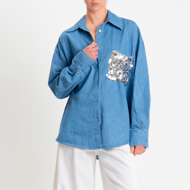 Tensione in-Camicia chambray con taschino maxi paillettes - denim