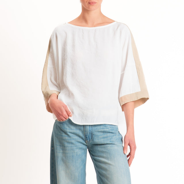 Tensione in-Blusa over bicolore - panna/sabbia