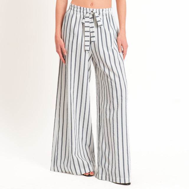 Tensione in-Pantalone wide leg a righe elastico in vita - bianco/nero