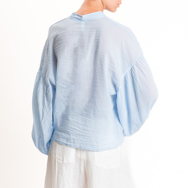 Tensione in-Camicia mussola manica palloncino con ricami - celeste/lime