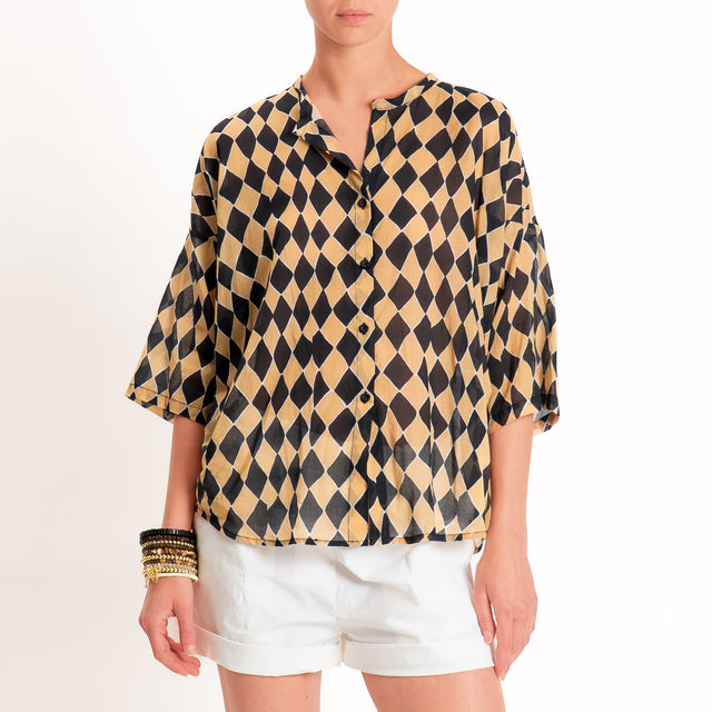 Tensione in-Camicia in mussola fantasia rombi - camel/nero