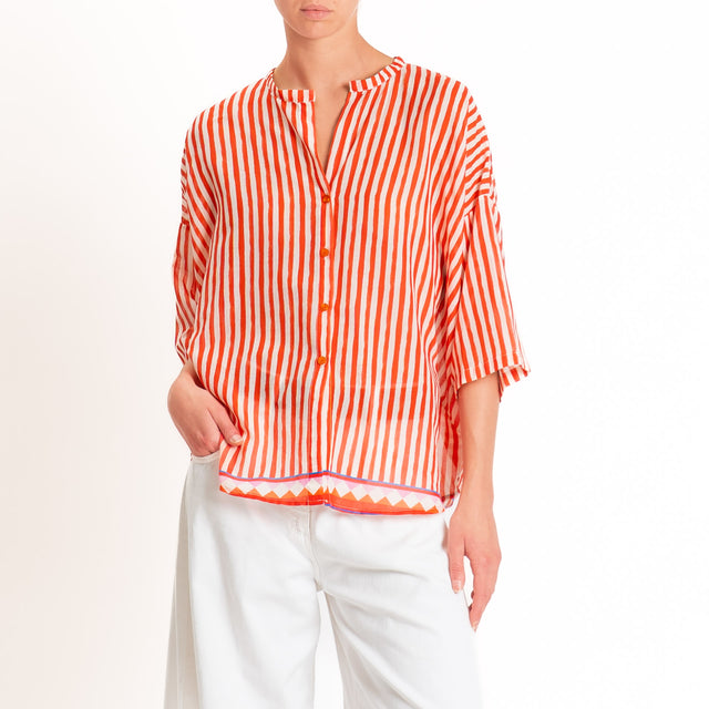 Tensione in-Camicia mussola a righe - rosso/burro