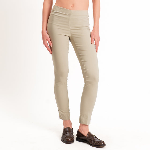 Tensione in-Pantalone slim lungezza alla caviglia - beige