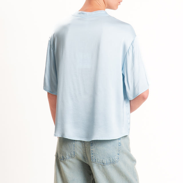 Tensione in-Blusa serafino satin elasticizzato - cielo