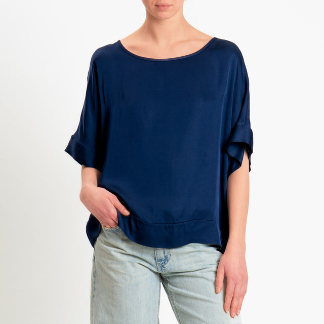 Tensione in-Blusa satin manica scesa - blu