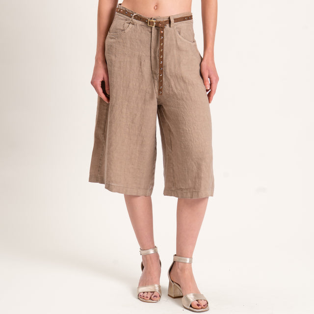 Tensione in-Bermuda 100% lino con cintura - camel