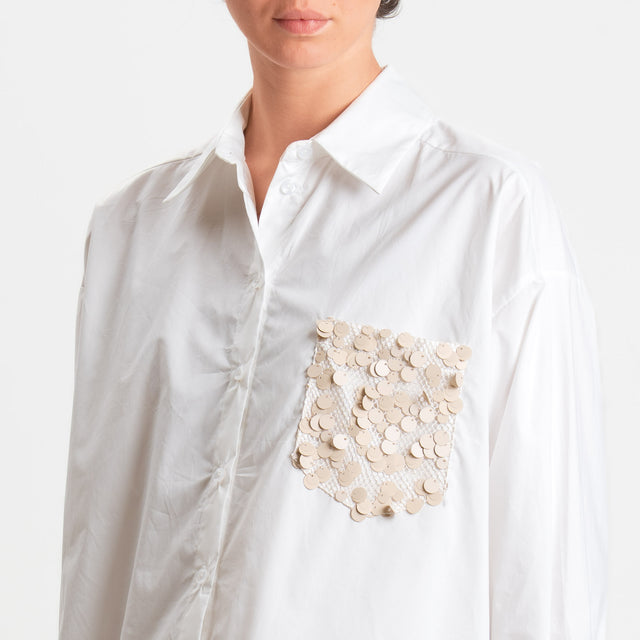 Tensione in -Camicia con taschino paillettes - bianco