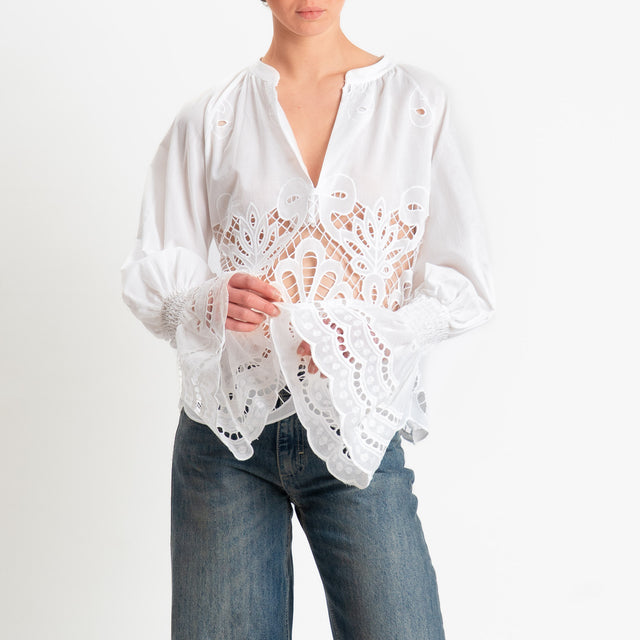 Tensione in-Blusa scollo v traforata con ricami - bianco