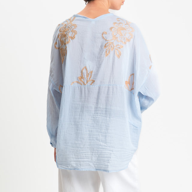 Tensione in-Camicia mussola misto seta con ricami - cielo/biscotto