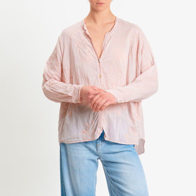 Tensione in-Camicia mussola con ricami misto seta - cipria