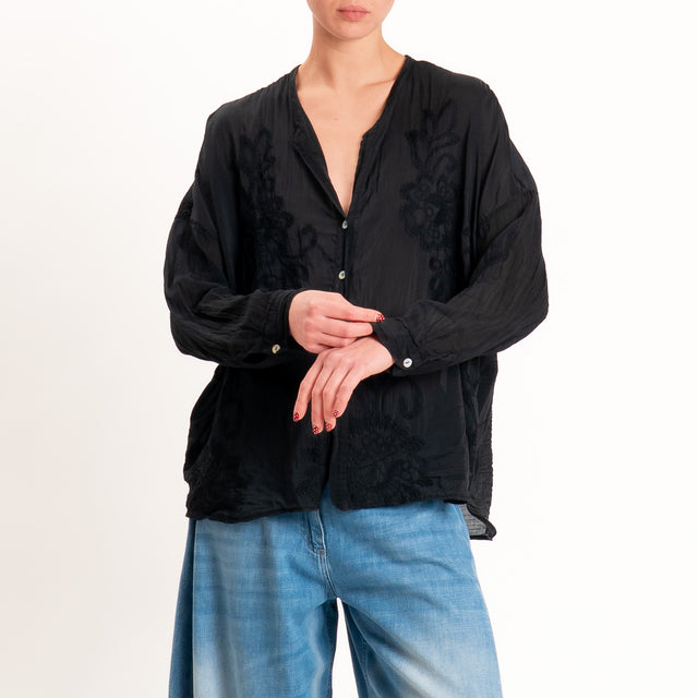 Tensione in-Camicia mussola con ricami misto seta - nero