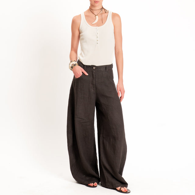 Tensione in-Pantalone LOUVRE barrel fit 100% lino - cocco