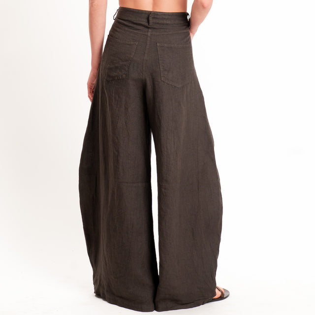 Tensione in-Pantalone LOUVRE barrel fit 100% lino - cocco
